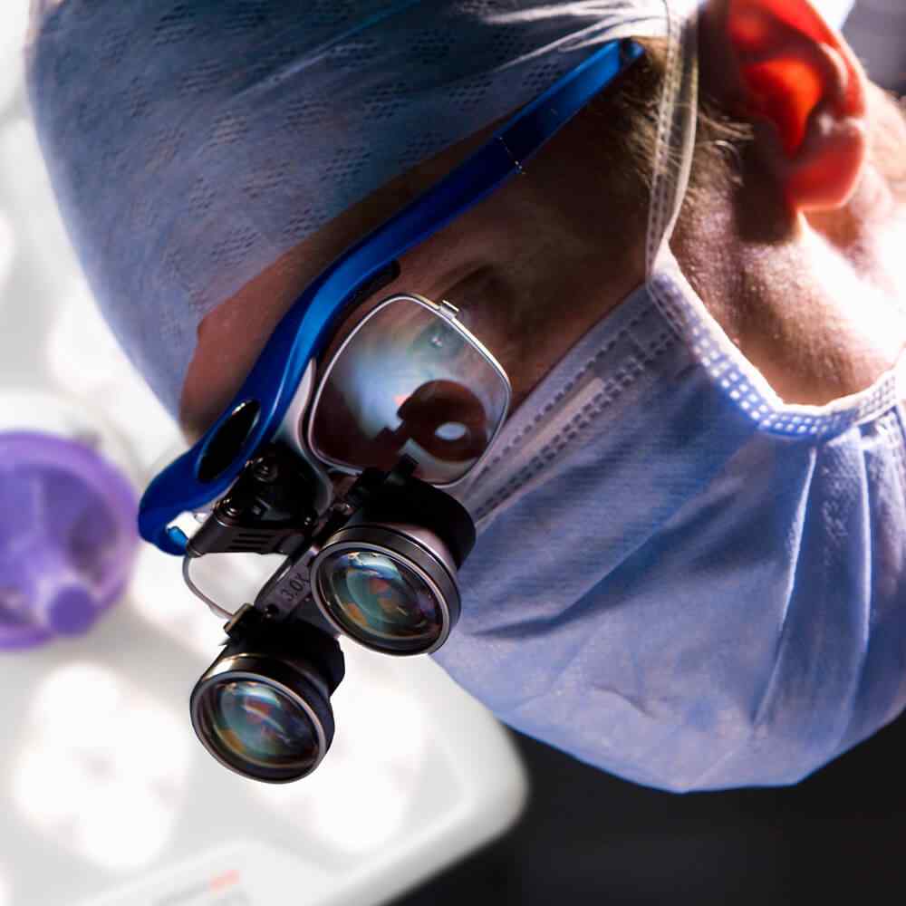 https://apollohosp.co.in/wp-content/uploads/2021/09/dr_cv_02.jpg